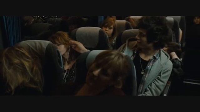 LOL ------  Maël et Lola dans le bus