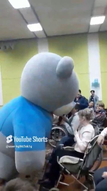 вот так мы отмечаем день рождения ребят