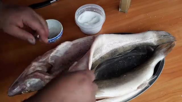 Судак горячего копчения