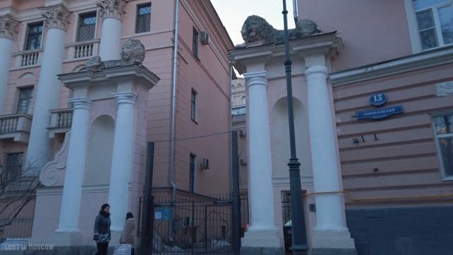 Вечер пятницы. Блуждание по Патриаршим прудам. Прогулки по Москве