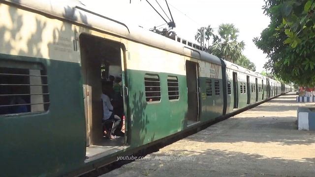 Chandanpur-Howrah Local Train || Oldest Color EMU Local Train of Eastern Railways