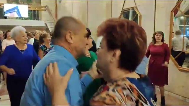 Ты рябина красная.