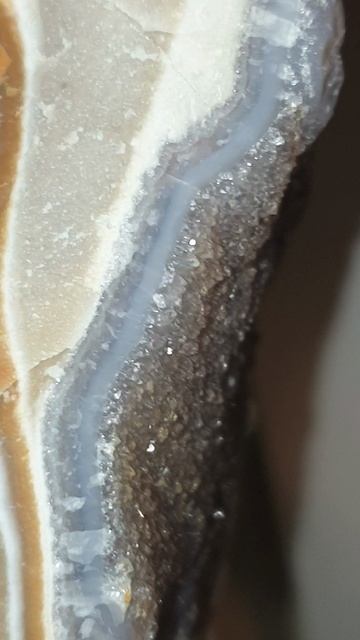 Аметист на халцедоновом сапфирине, карьер Попова Гора