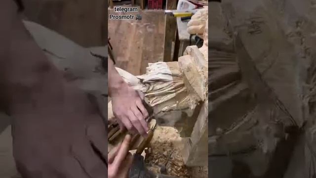 Луртц — командир отряда урук-хай, посланный Саруманом атаковать Братство Кольца.