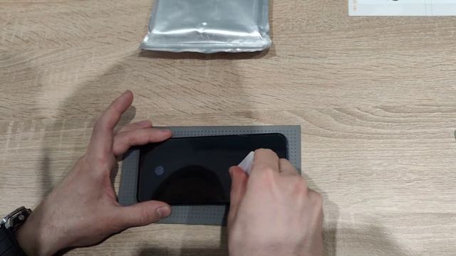 Ультрафиолетовая пленка - лучшая защита смартфона