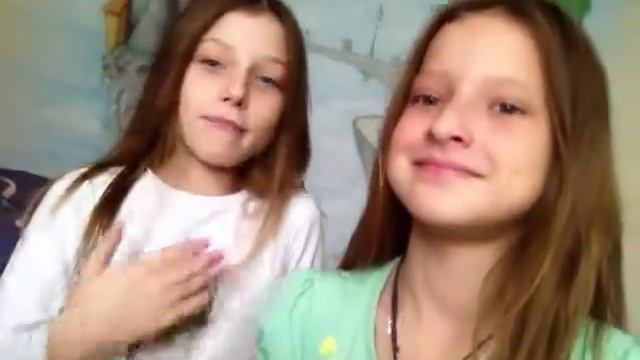 Маша Катя и iPhone.Приветствие.