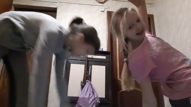 Челлендж двойная йога. Виолеттик лайф и Альбина Life