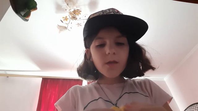 що кисліше лимон чи лайм?