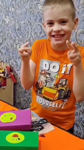 Две шкатулки