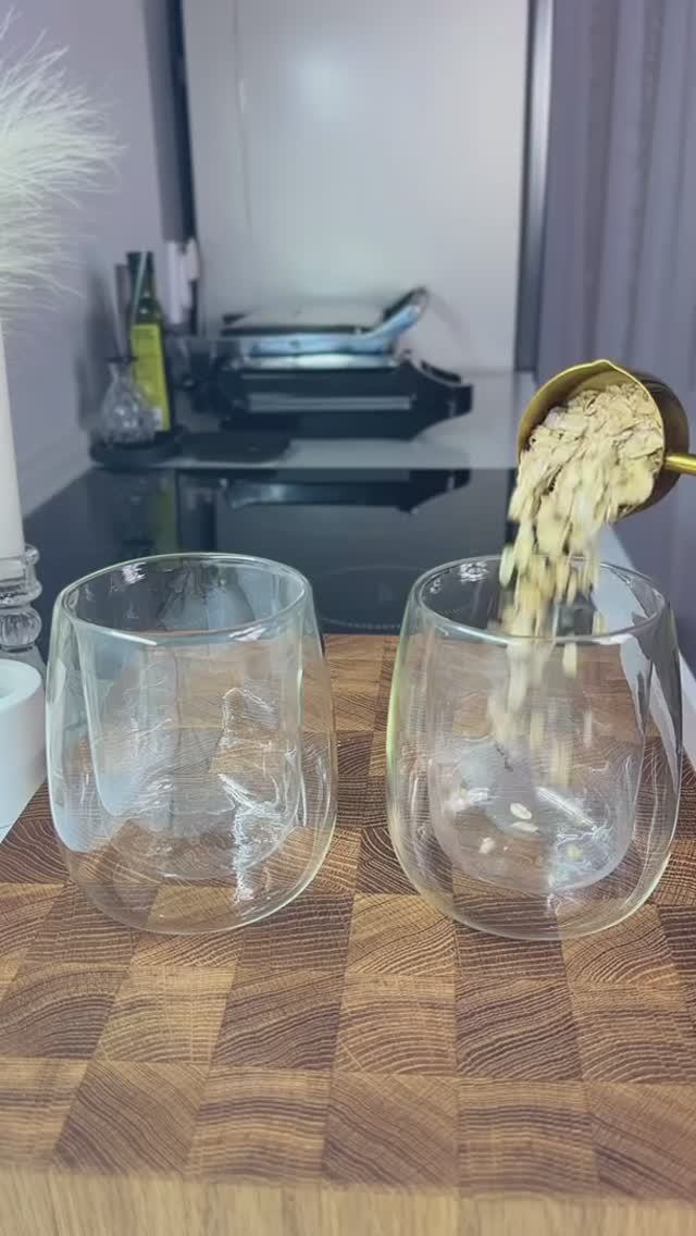 Нашумевшая ночная овсянка 🍧💔 (Рецепт в комментариях)