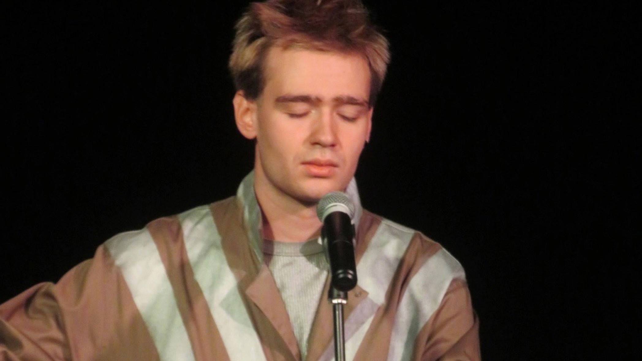 Самара 17 октября 2025 год
Музыкальное училище Савва Саркисян поэзия Земля люди Звезды