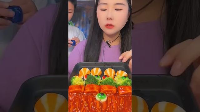 #mukbang #food #mukbangs #mukbang_asmr #eatingsounds #eatingsoundsasmr #asmr #mukbangeatingasmr #...