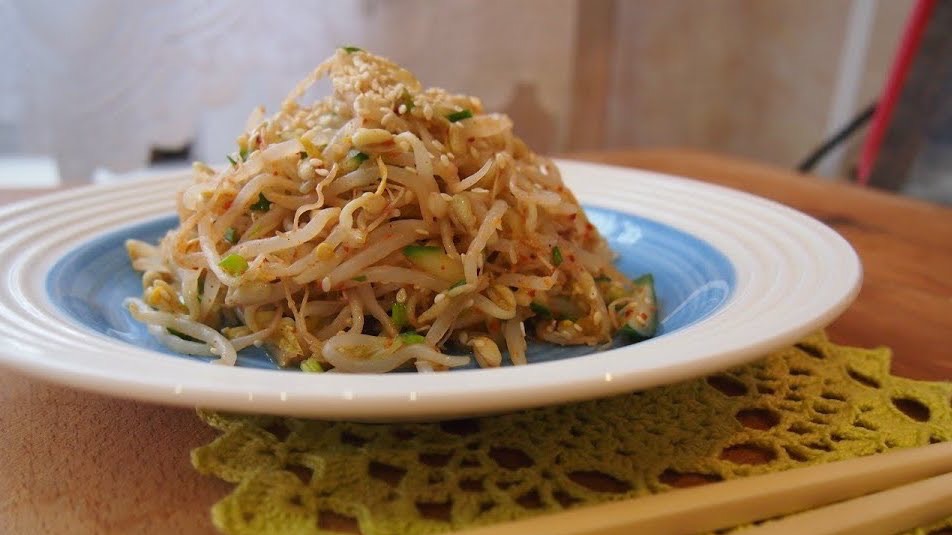 Традиционная корейская кухня: Закуска из пророщенного маша или Сук Джу Намуль (숙주나물)