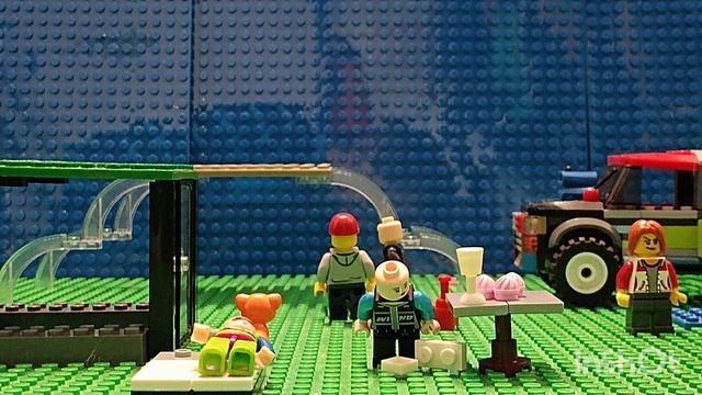ЛЕГО мультфильм - "Пикник". Самодельный мультик от Ильи 7 лет из LEGO. Делаем мультик на смартфоне.