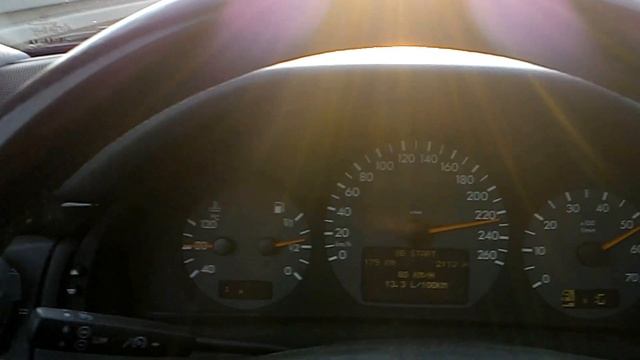 Mercedes W210 E430 V8 Bj 2001 Vmax 250 kmh Top Speed A44