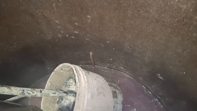 Д. Захарково , клиент думал углубить колодец, еле прочистили , вода пошла . podkapaev.ru