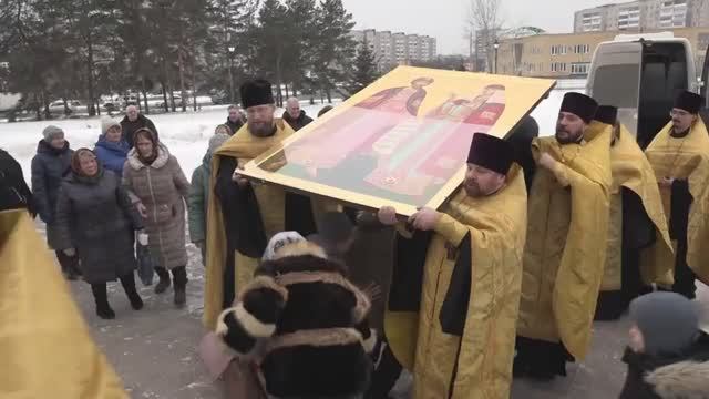 Для молитвенного поклонения: икона Муромских благоверных князей Петра и Февронии прибыла в собор