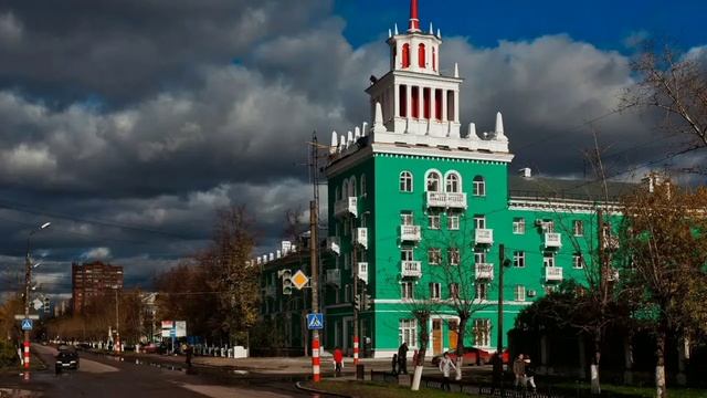Стихотворение- Город