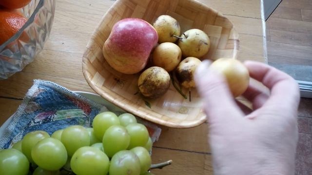 Ленивые котлеты и мускатный виноград.