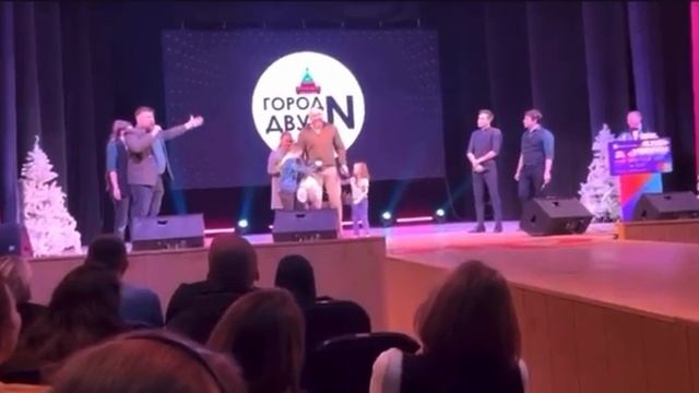 КИРА участвует в квн