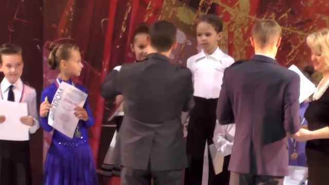 Копия видео "Награждение пары Иван и Мария"