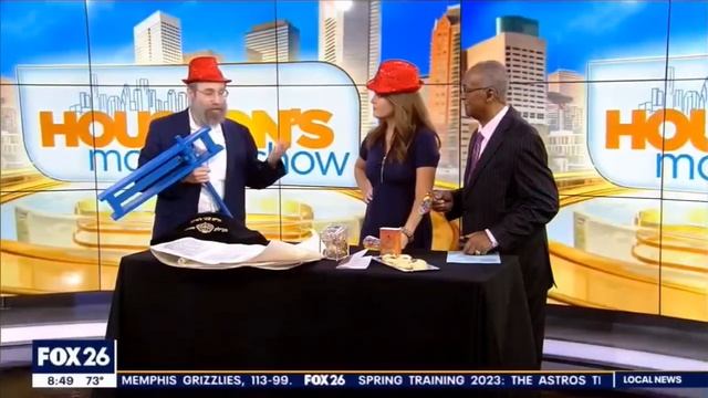 World's Largest Gragger is in Texas - Fox 26 Houston with Melissa Wilson and Jose Grinan