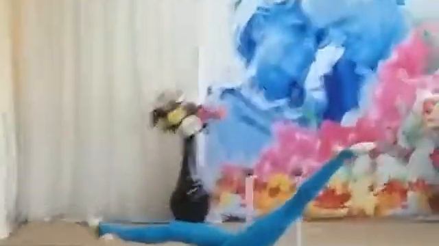 Эквилибристка! танец ко дню пожилых)