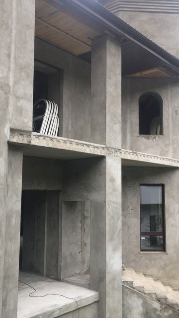 Отекление коттеджа в Мраморном карьере, арочные окна Рехау