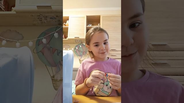 Распаковка бумажных сюрпризов🐒