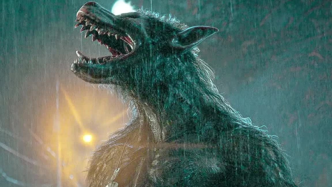 Раз в год более 1 миллиарда человек превращаются в монстров из-за суперлуния, а остальные прячутся