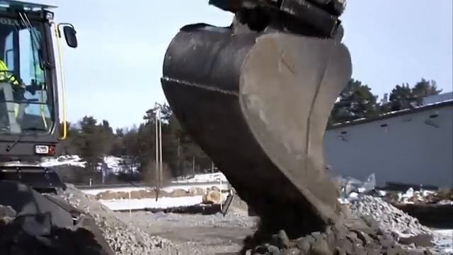Nuove Attrezzature Volvo Per Escavatori