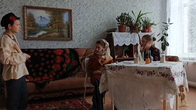 Школьный театр в МБОУ Донской СОШ принял участие в областном конкурсе театральных постановок школьны