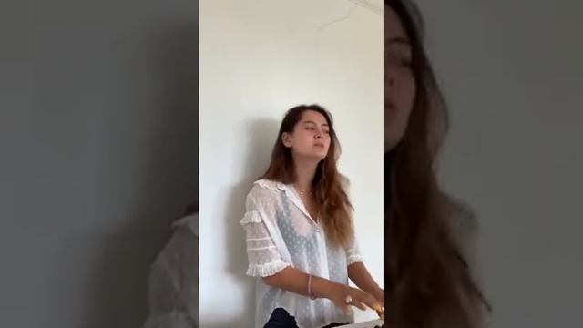 Jasmine Thompson - Magic (unreleased song) live on Instagram