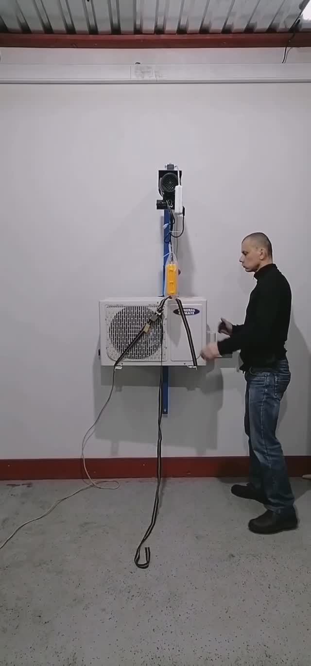 Подъемник для внешнего блока кондиционера GP-150 с электрической лебедкой .