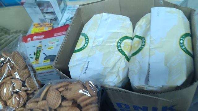 От добрых дарителей получили продуктовую бытовую помощь для наших бойцов .mp4