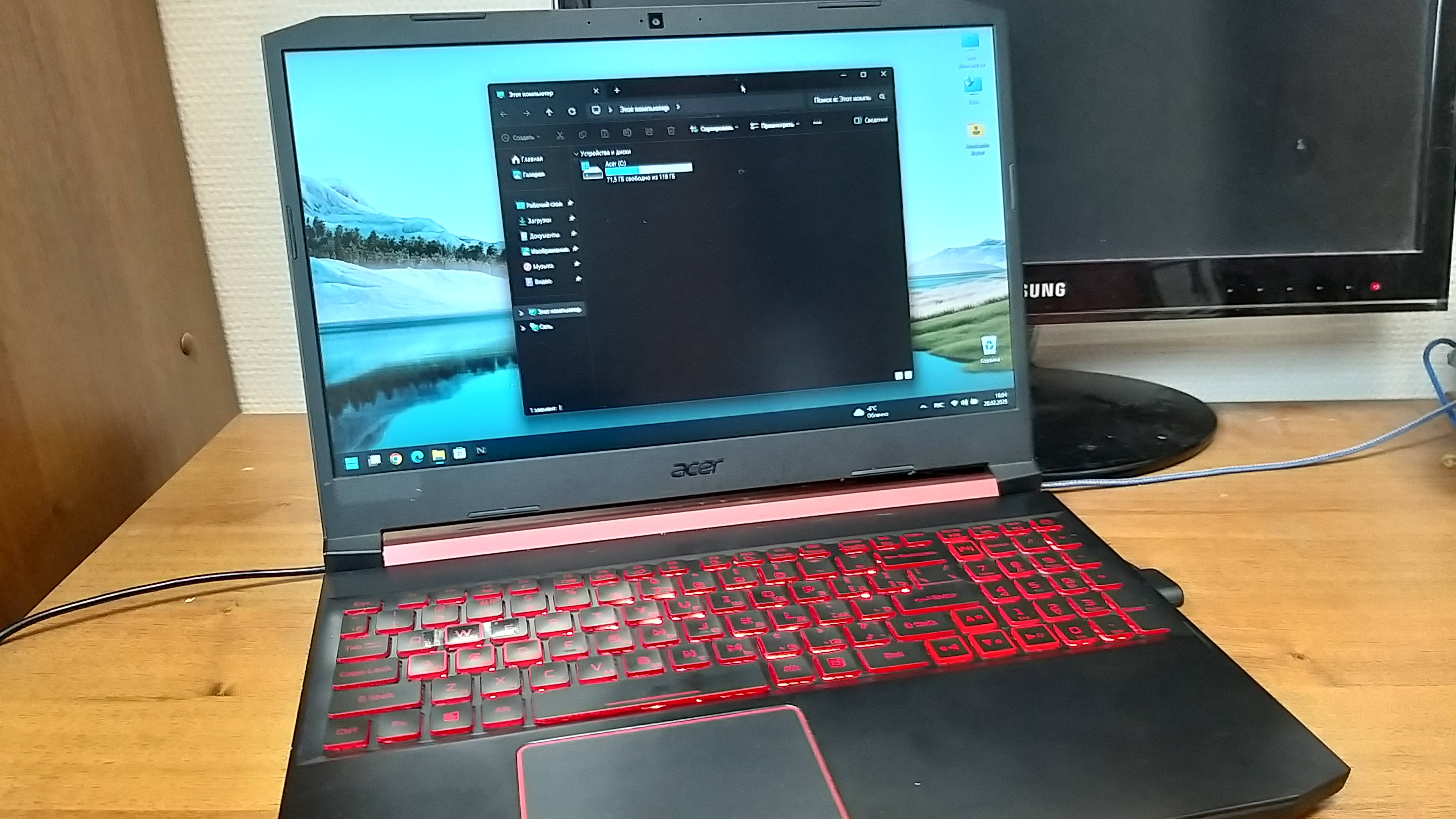 Acer Nitro 5 AN515-54 SSD120GB 8GB i59300H GTX1650