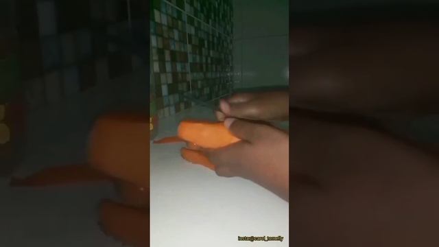 FUI FAZER SUCO DE CENOURA 🥕MAS NAO ESPERAVA POR ISSO🙄 #sucodetox #donadecasa