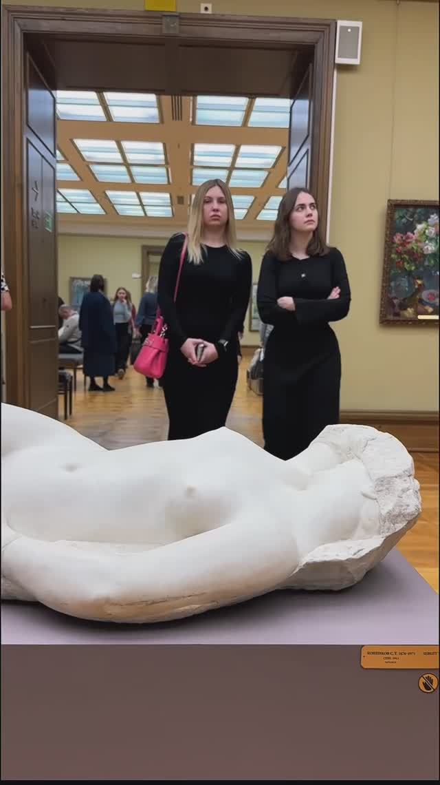 Нашли в архиве несколько кадров из Третьяковки, которые не вошли в наши ролики.