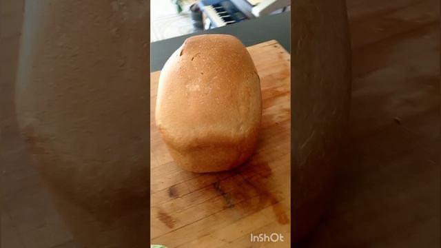 Корочка хлеба, да с маслом.mp4