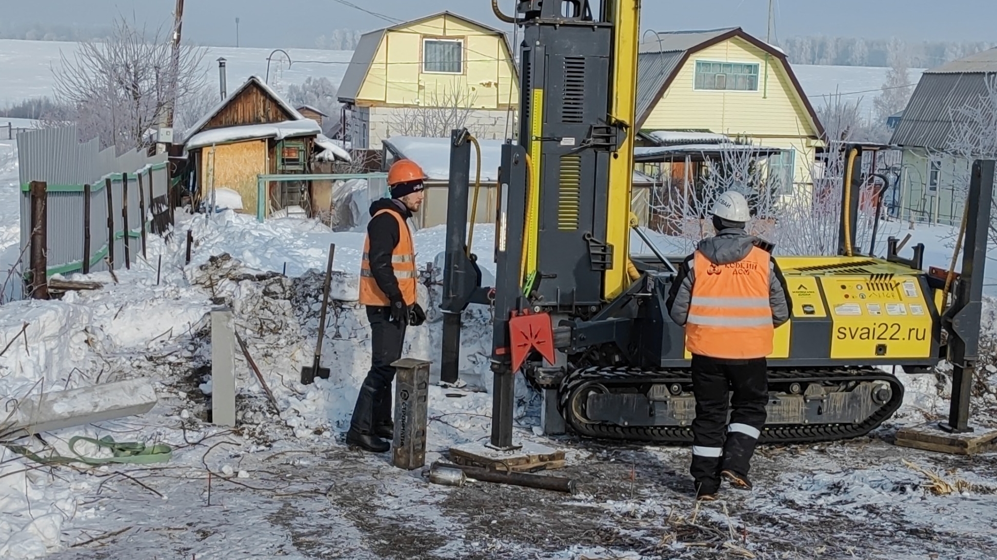Установка фундамента круглый год. ЖБ сваи Барнаул