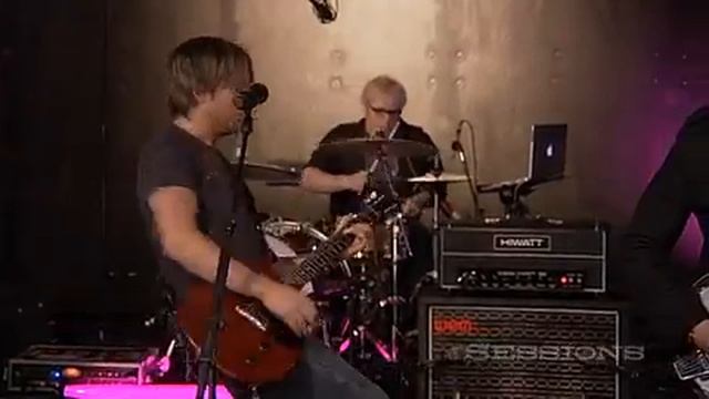 Keith Urban  01 - Kiss A Girl  AOL Sessions )