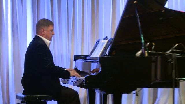 Олег Казьмин-концерт в Центральном Доме Журналиста