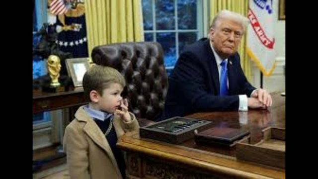 Стала известна причина почему Трамп заменил культовый стол Resolute в Овальном кабинете