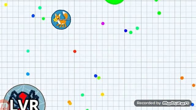 Jogando Agar.io
