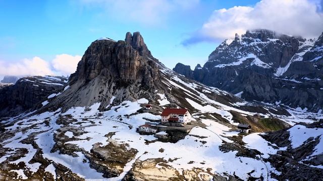 ЗА ПРЕДЕЛАМИ РЕАЛЬНОГО видео Dolby Vision HDR в формате 4K Ultra HD со скоростью 240 кадров в секунд