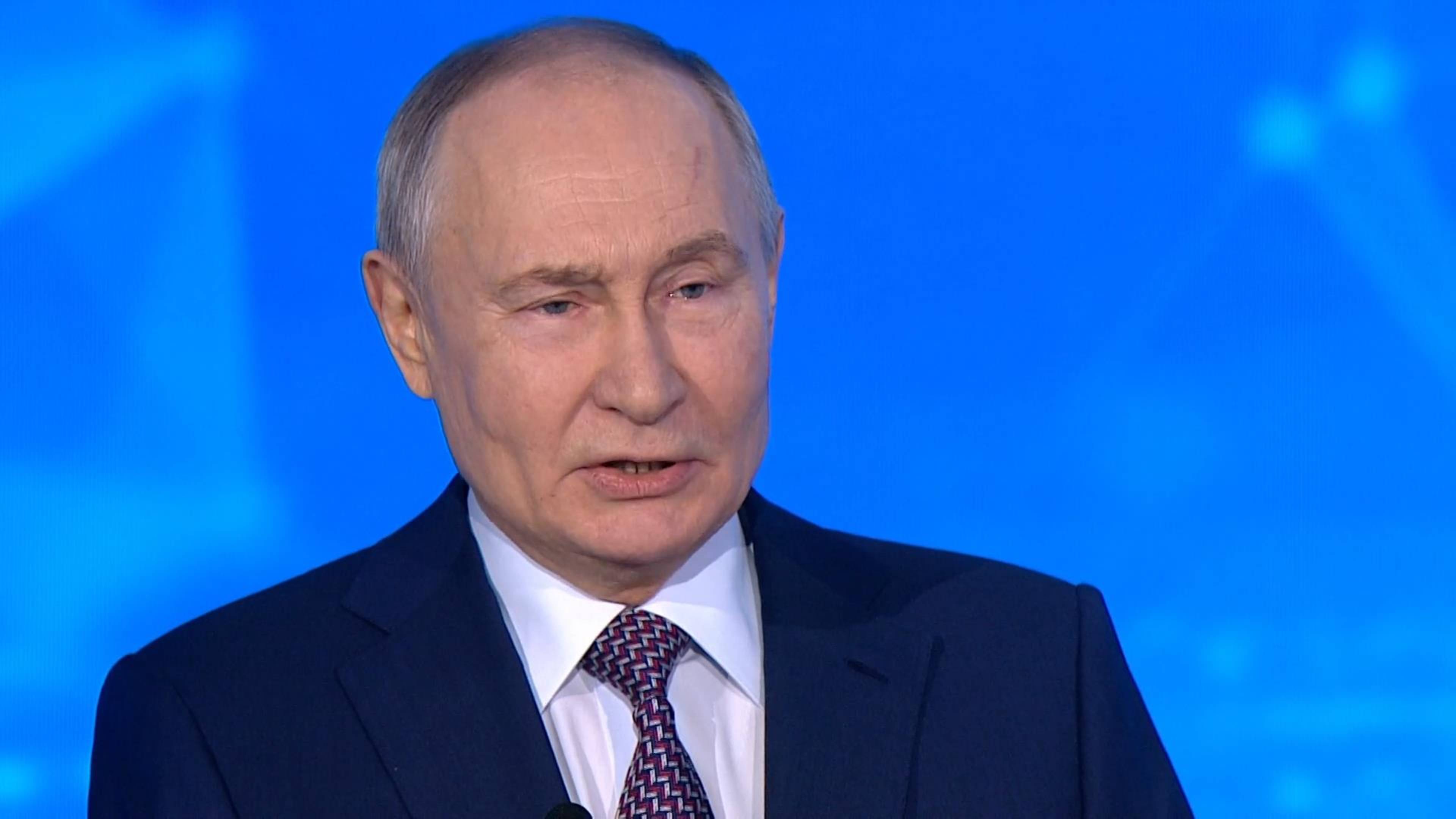 «Стыдно!»: Владимир Путин о том, как растранжирили химическую промышленность СССР