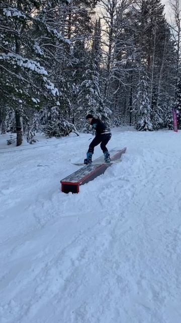 Катаюсь на сноуборде в сноупарке #хочубытьлегендой