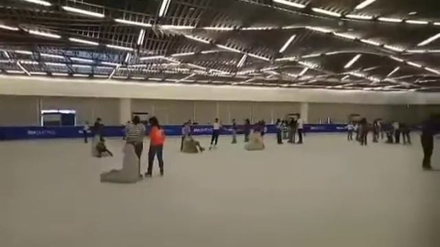 SM SKATING AT SM MEGAMALL | RJ HEI CASSIOPEIA #skating #mall