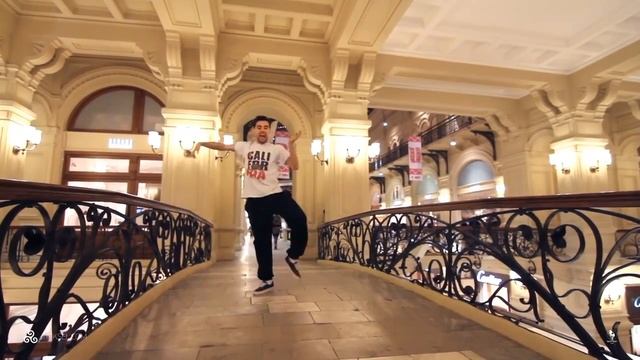 Take That | LOONY BOY