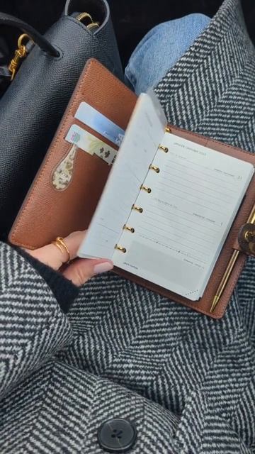 LOUIS VUITTON PM AGENDA FOR "ON THE GO"